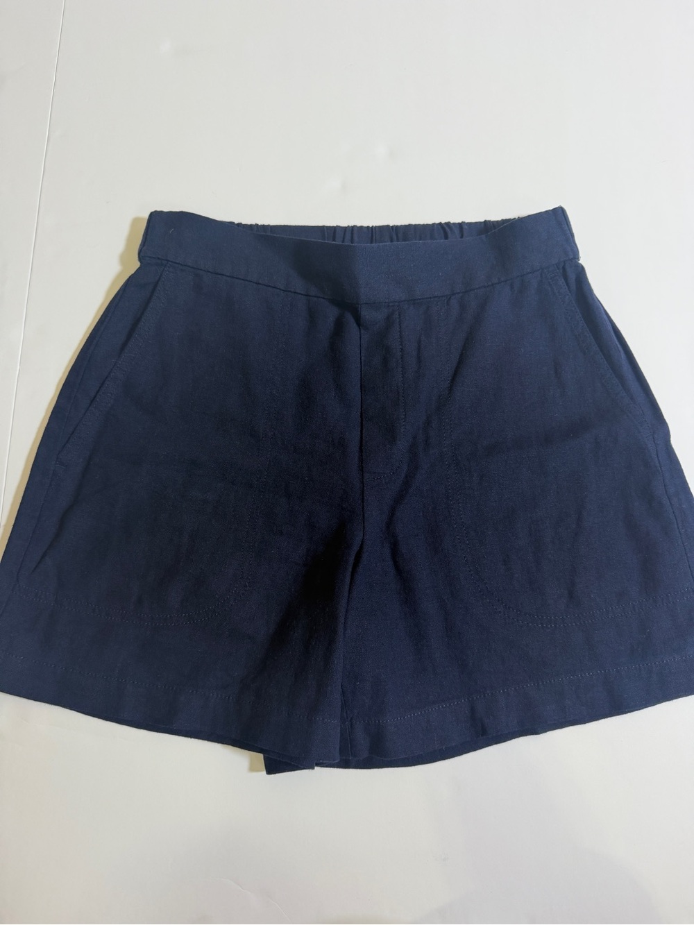 Banana Republic Women's Navy Blue Pull-On Shorts